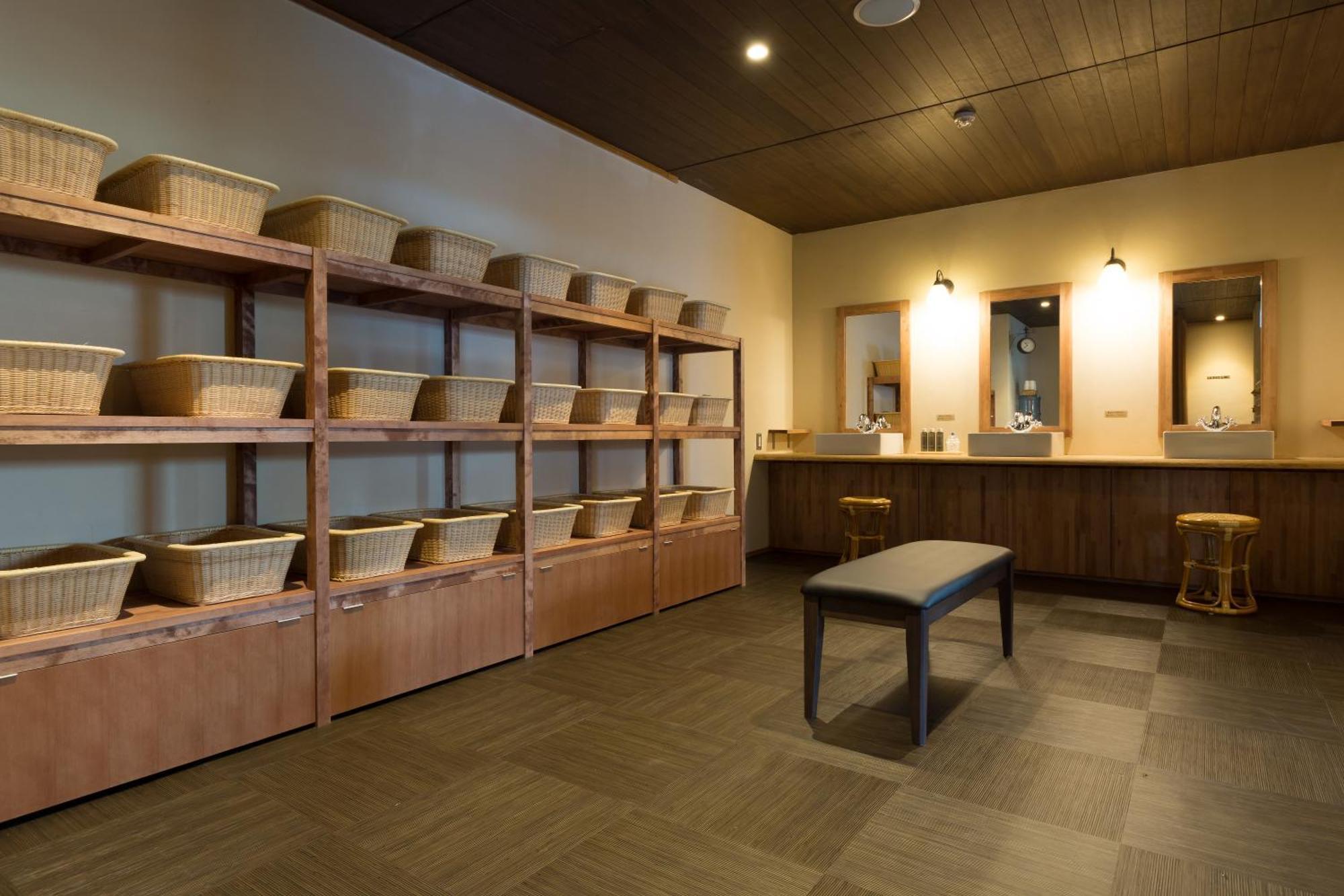 Hokuriku Yamashiro Onsen Hotel Kikyou Кага Экстерьер фото